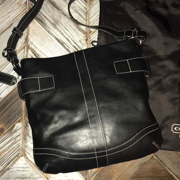 Black coach purse - Picture 8 of 8